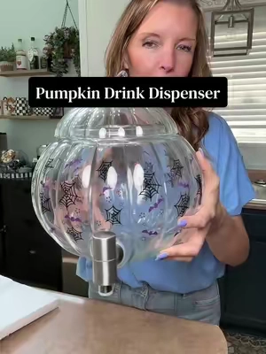 The cutest pumpkin shaped drink dispenser! #halloweenparty #halloweendrinks #spookyseason #drinkdispenser #fallparty 