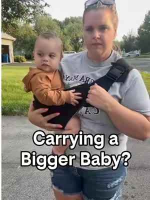 If you’ve got a baby who still wants to be carried all the time, this has been such a game changer. 🤍 #babycarrier #babymusthaves #babyessentials #momfinds #momlife 