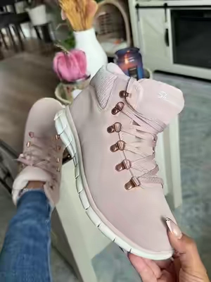 Skechers boots 🩷🌸 #skechers #fallboots #winterboots #skechersshoes #qvcloyaltyprogram 
