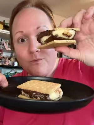 Meet your new favorite protein bar. The David S’mores Protein Bar combines gooey marshmallow flavor, chocolate, toasted graham, and crunchy crisps into one incredible bite. With 20g protein, 0g sugar, and 150 calories, it’s an easy grab-and-go snack for busy days, workouts, or satisfying your sweet tooth. #DavidProtein #ProteinSnack #SmoresProtein #FitnessFuel #TikTokShop 