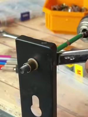 Every DIYer Needs This Rivet Nut Tool#dealsforyoudays #drywalltools #DIY #tooltok #ToolSet 