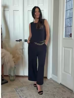 Replying to @beccarastenis feels as cozy as a sweatsuit but. It’s a lightweight gauzy material that works perfectly for dressy or casual. 
