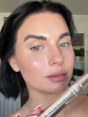 This contour stayn is magic 👏😻 #tiktokshopcreatorpicks #tiktokshopsummersale #contourtutorial #contouringhacks #liquidcontour 