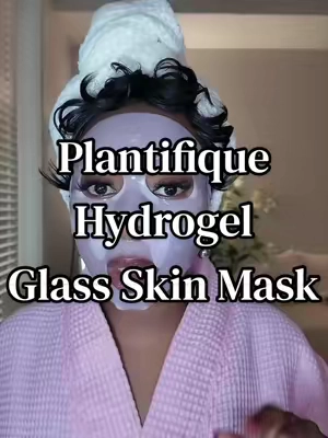 Hydrogel PDRN glass skin mask.  Vegan plant based sensitive skin friendly. This will help plump your skin make your skin, bouncy hydrated, and glow