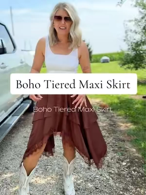 Stay true to size 🙌🏻🤎🍂 @Florboom  #maxiskirt #bohostyle #bohofashion #tieredmaxiskirt #westernfashion 