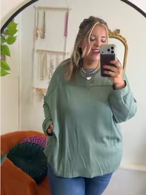 Omg WOW this top is so soft and comfortable and just lays perfectly. I’m a size 24W and 5’6” wearing the 4X in this plus size piece! #tiktokshopcreatorpicks 