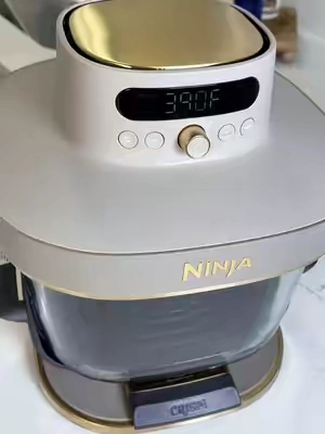 You might have to RUN to snag one of these! 💨 #ninjacrispi #airfryer #ninjakitchen #glassairfryer #tiktokshopcreatorpicks 