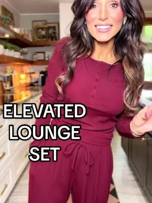 @PrettyGarden This lounge set feels like you’re wearing pjs! So soft, stretchy & cute! #loungewear #loungeset #twopieceset 