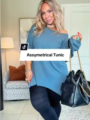 (Color-Blue Gray) Finally an oversized Top that doesn’t make me look like a trash bag👏🏼 @Fisoew Fashion #tunictop #leggingsoutfit #oversizedtop #midsizeoutfits 