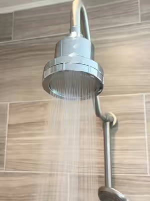 I actually can’t wait to take a shower #CleanTok #showerhead #eskiin 