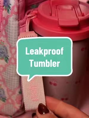 No more worrying about drinks spilling all over her backpack, plus these are some of the cutest prints I’ve ever seen  @SANDJEST #sandjest #backtoschoolshopping #girlmom #schoolessentials #leakprooftumbler 