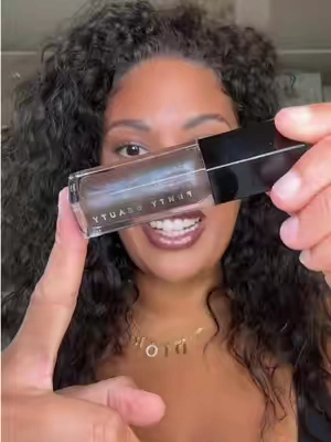 caviar crystals 🖤 @Fenty Beauty #fentybeauty #fentycaviarcrystalz #caviarcrystalz #midnightdiamondscollection #glossbomb 