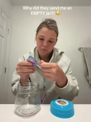 I definitely wasn’t expecting an empty jar… 😂 Wait until you see the magic. ✨ #MagicJar #jellykins #MomFinds