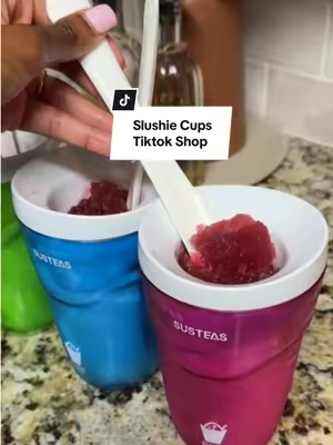These are so cool! And perfect for a pool day bc they stay cold!  #slushy #slushycup #homemadeslushy #summersnacks #poolsnacks 