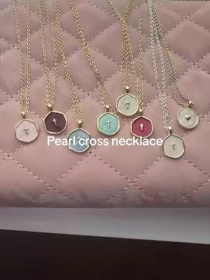 23,000 people can’t be wrong! These are gorgeous!! @Tewiky US #crossnecklace #pearlnecklace #necklace #necklacestack #affordablejewelry 