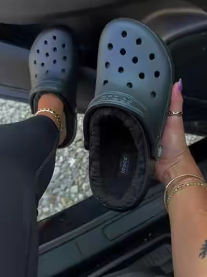 @Crocs #crocs #crocsshoes #shoes #fallshoes #crocssuperbrandday 