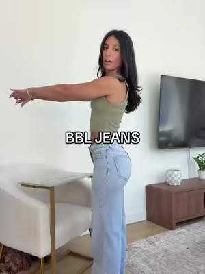 Truly the best jeans that Ive found in 30 years!!!! How are they so damn comfy??? @Vogatiques  #bbljeans #comfyjeans #stretchyjeans #lowrisebaggyjeans #baggyjeans 
