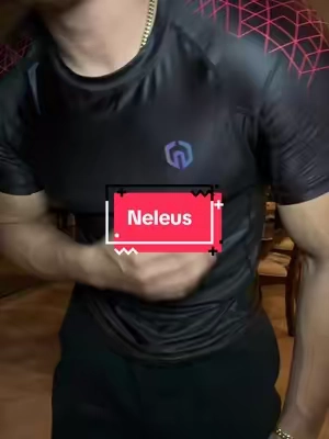 The NELEUS color-changing compression shirt reveals a deep red pattern as the black fabric stretches. Its thermochromic chest logo reacts to body heat, while targeted vents and quick-dry fabric support hard training sessions. The snug athletic cut uses a 90% polyester and 10% spandex blend, so check the size chart if you prefer a looser fit. #TikTokshopbacktoschool #tiktokshopfinds #neleus #gymshirt #compressiongear