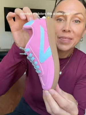 The back-to-school item I refuse to compromise on? Comfortable shoes. 👟✨ These Project Cloud kids’ shoes feature soft memory foam cushioning to help keep little feet comfortable through recess, PE, the classroom, and everything in between. They’re lightweight, easy to wear, and cute enough to match just about every school outfit. #projectcloud #kidsshoes #backtoschool #schoolshoes #backtoschoolshopping 