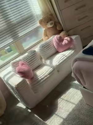 Perfect this sitting area #tiktokcreatorpicks #beanbagchair #comfycouch #girlsroom #teenroomdecor 