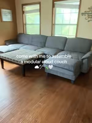 Such a nice cloud couch on a budget!  ☁️The cushions come vacuum sealed and fluff out so nice! So comfortable and super easy to assemble! @Weture Official  #cloudcouch #modularsofa #couch #tiktokshopcouch #tiktokshopbacktoschool 