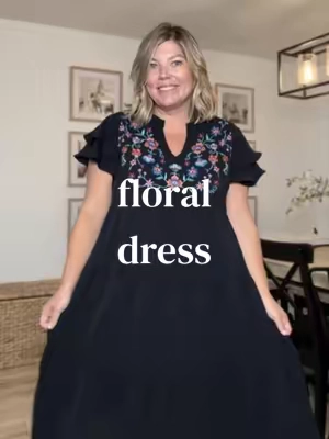 This dress is too good not to share! Comes in sizes 10-30! #plussize #plussizefashion 