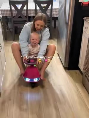 If your kids don’t have wiggle cars (with a MOP😉), then here’s your sign 🏁💗 This has been so much fun! @Fanttik #wigglecar #toysforkids #giftsforkids #christmasgiftforkids 