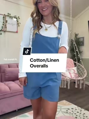 Don’t put up your favorite cotton/linen overalls just yet! They transition well into fall! @TanmingFashion 