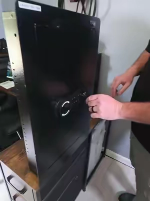 vevor makes the best wall safes. #wallsafe #safe #safes #housewallsafe #housesafe 