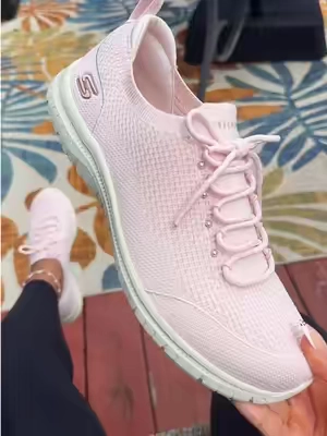 Comfiest walking sneakers 😍 #skechers #skechersshoes #skecherssneakers #sneakers #qvcloyaltyprogram  