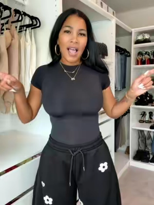 Replying to @Felicia Patrick she’s bomb🤞🏽#feelingirl #bodysuit #tummycontrol #tiktokcreatorpicks 