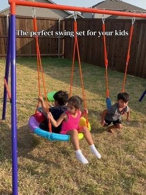 Don’t forget to grab it before school starts #playground #swingset #columpio #columpioparaniños #parati 