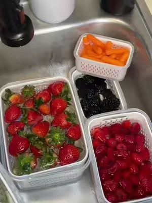 Contenedores para fruta y verdura para que te dure por semanas fresca!! 🤌😍🥬🍇🍓🍅🥒#fyp#containerhouse #frigdeorganization #fridgecontainers #organizacion 