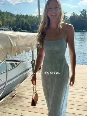 this dress made me feel some type of way 