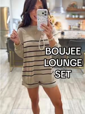 @Fisoew Fashion this lounge set is so nice!! The fabric, color & fit!! #loungeset 