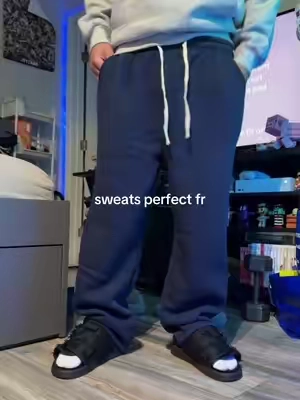 tough & affordable #outfitinspo #fashiontok #OOTD #baggypants #sweatpants 