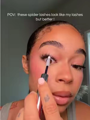 The perfect natural spider lashhhh 😍💗🤭 @Goddvenus Lashes #spiderlashes #lashextensions #lashclusters #clusterlashes #goddvenuslashes 