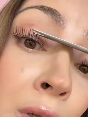 Parecen reales ✨ @KEYYOU OFFICIAL @Keyyoulash #naturallashes#pestañasnaturales#longlashes#pestañaslargas#brownlashes 