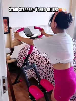 Omg love this pink stair stepper soooo much! #cardio #legworkout #homeworkout #stairstepper #yagud 