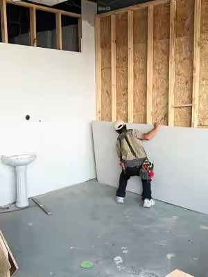 Deja de dañar los tornillos del drywall#dealsforyoudays #drywalltools #DIY #tooltok 