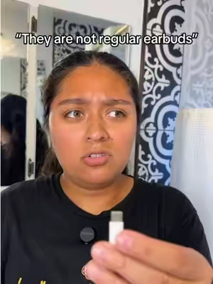 Actually incredible! 😅 #voicechangingearbuds #voicechanger #earbuds #wiredearbuds #prankcall 