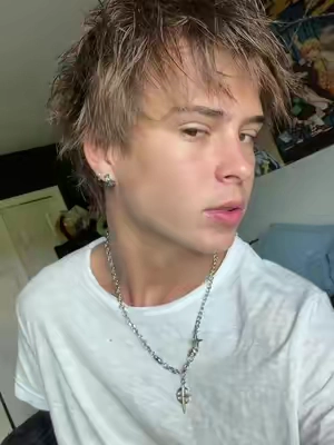 Fye chain #tiktokshop #fashiontiktok #fashion #fit #chain 