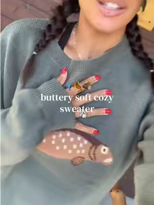 @CHOUYATOU Obsessed with this fish sweatshirt is an understatement it's soooo comfy!! #sweater #vintagesweater #crewnecksweater #fallsweater #dealsforyoudays