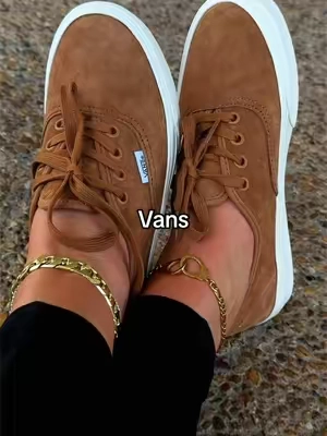 imagine these Vans with every fall outfit 🍂☕️ @vans #vans #vansshoes #vansauthentic #fallaesthetic #vansgirl 
