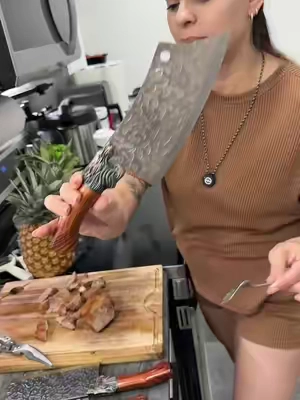 7-piece kitchen knife set, ultra-sharp stainless steel chef's knife with block, non-stick rust-proof, ergonomically designed for home and use, universal knife block, ideal for home kitchens.#knife 