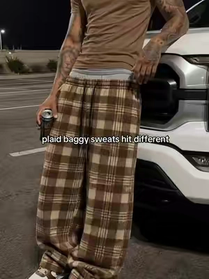pattern carried #sweatpants #baggypants #plaidpants #streetwear #OOTD 