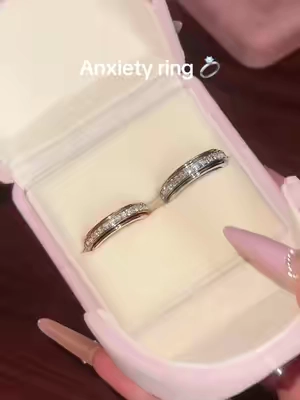 Spinning it around really eases my anxiety #rings #anxietyrelief #giftforher #fyp #tiktokshopfinds d