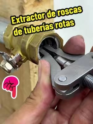 ¿Qué usarías para quitar el hilo roto del interior? #Brokenpipethreadextractor #threadextractor #tool #Takeoutthetools #tiktokshop 