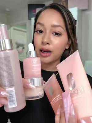 #cliniquepartner #clinique #cliniquemoisturesurge 