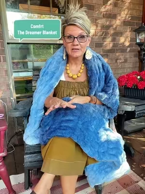 Comfrt | The Dreamer Blanket | Oversized, Cozy, Soft Warm Throw #tiktokshopsummersale #TikTokshopbacktoschool #comfrt #dreamerblanket #thedreamerblanket @Comfrt